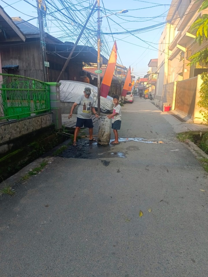 Kegiatan Kerja Bakti  RT. 01, RT. 02, RT. 04, RT. 08, RT. 11, RT. 13, RT. 17, RT. 21, RT. 22, RT. 27, RT. 35, RT. 40 (18/01/2026)