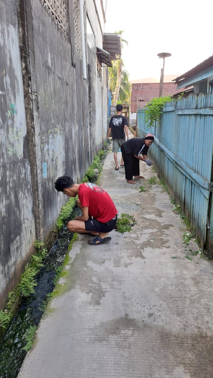 Kegiatan Kerja Bakti  RT. 01, RT. 02, RT. 04, RT. 08, RT. 11, RT. 13, RT. 17, RT. 21, RT. 22, RT. 27, RT. 35, RT. 40 (18/01/2026)