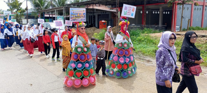 Pawai Kirab Budaya Bersih Desa ke - 49