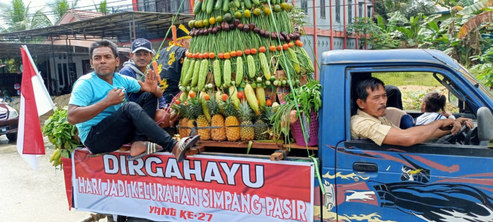 Pawai Kirab Budaya Bersih Desa ke - 49