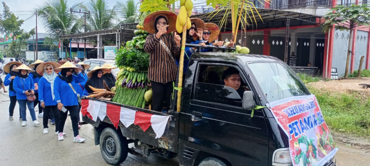 Pawai Kirab Budaya Bersih Desa ke - 49