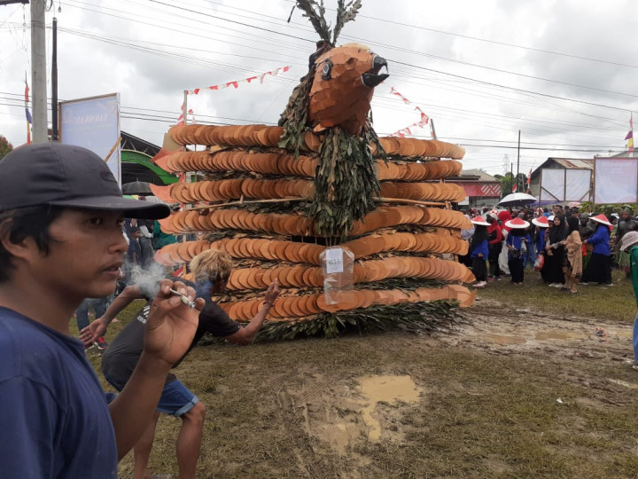 Pawai Kirab Budaya Bersih Desa ke - 49