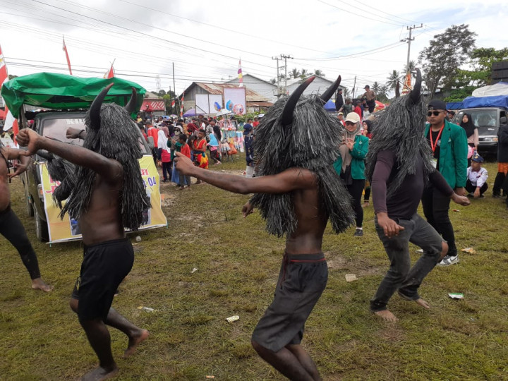 Pawai Kirab Budaya Bersih Desa ke - 49