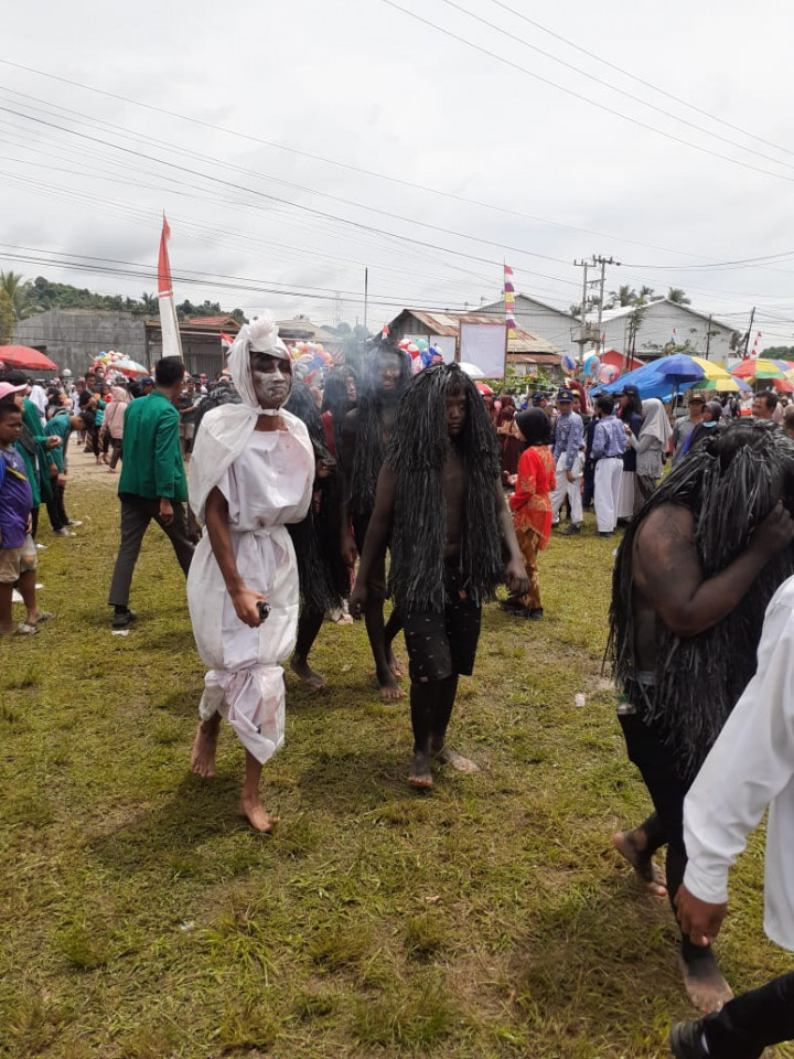 Pawai Kirab Budaya Bersih Desa ke - 49