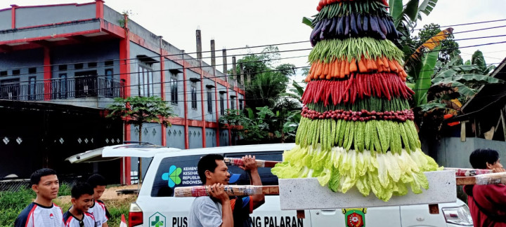Pawai Kirab Budaya Bersih Desa ke - 49