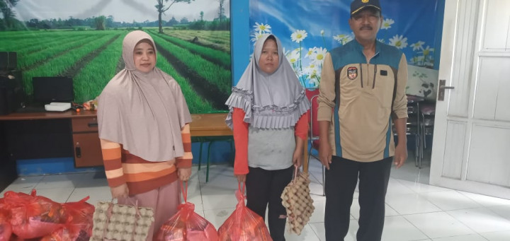 Pembagian Sembako Program Probebaya Tahun 2022