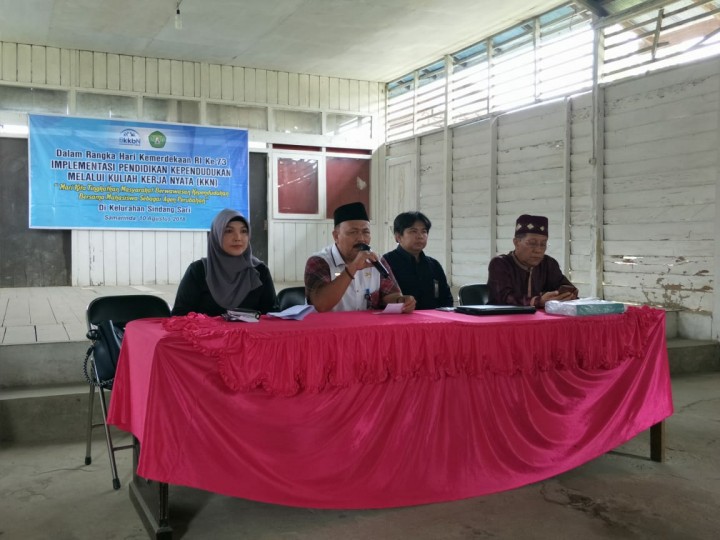 Sosialisasi Implementasi Pendidikan Kependudukan Melalui KKN (Kuliah Kerja Nyata) oleh Bkbbn