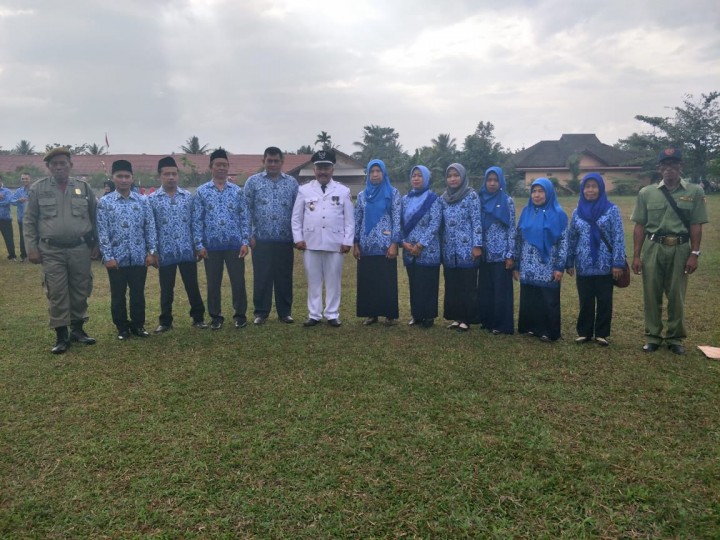 Upacara Bendera Memperingati Hari Proklamasi HUT RI-73
