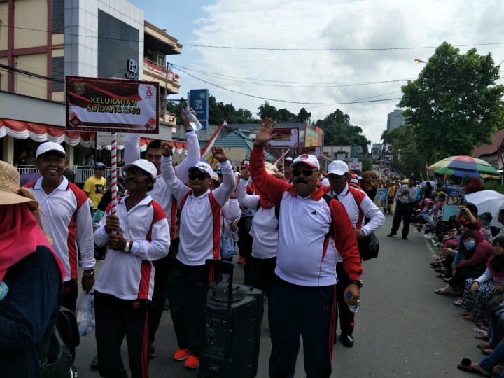 Pawai Pembangunan Di Kota Samarinda Memperingati HUT RI-73