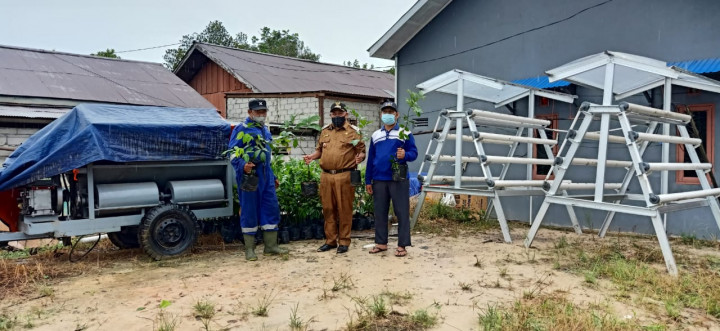 Penerimaan Bantuan Tanaman Hidroponik dari Dinas Lingkungan Hidup