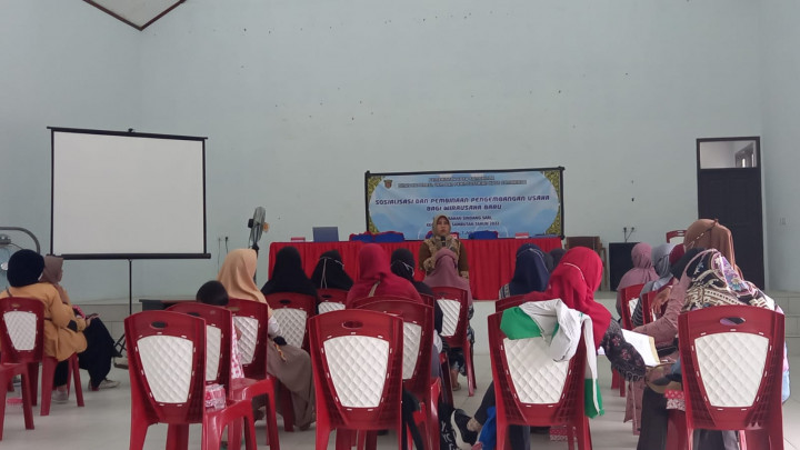 Sosialisasi dan Pembinaan Pengembangan Usaha bagi Wirausaha Baru
