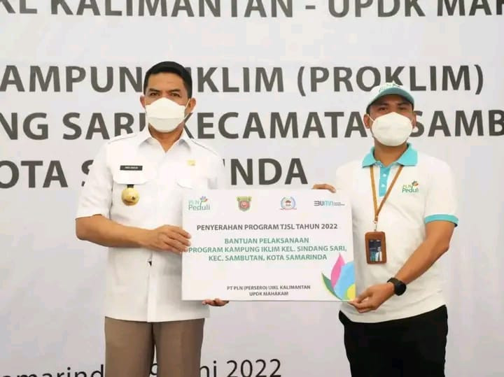 Penyerahan secara Simbolis CSR PLN UPDK Mahakam bersama Bapak Walikota Samarinda