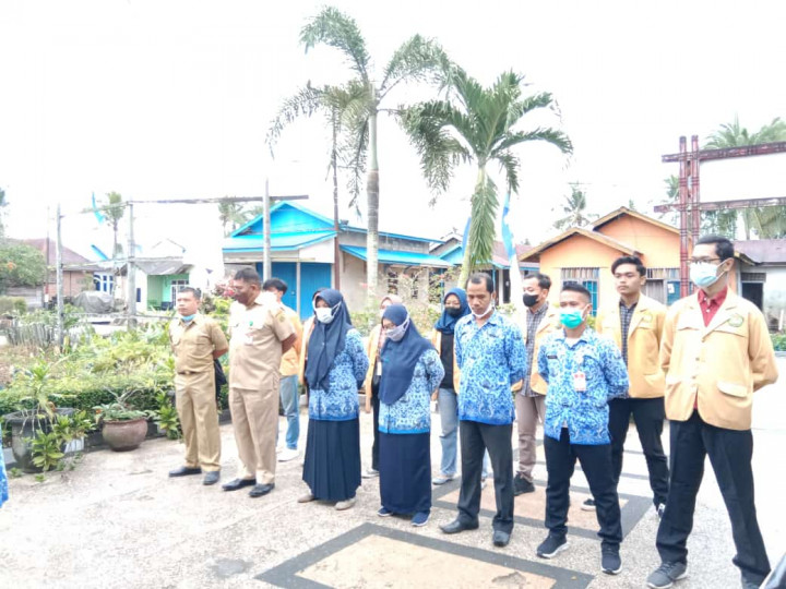 Apel pagi di lingkungan pemerintah kantor kelurahan sindang sari