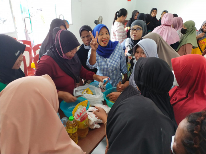 PELATIHAN PEMBUATAN AMPLANG RT 01, 04, 07,09, 05, 10
