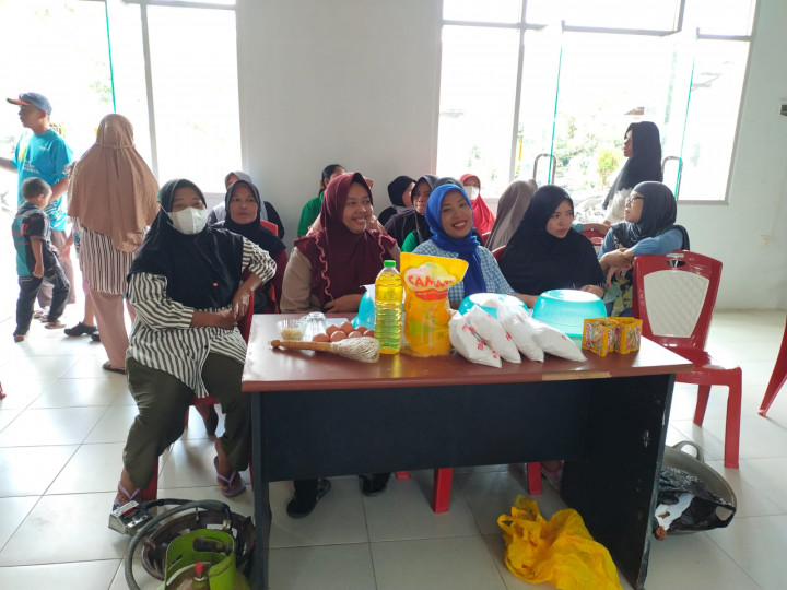 PELATIHAN PEMBUATAN AMPLANG RT 01, 04, 07,09, 05, 10