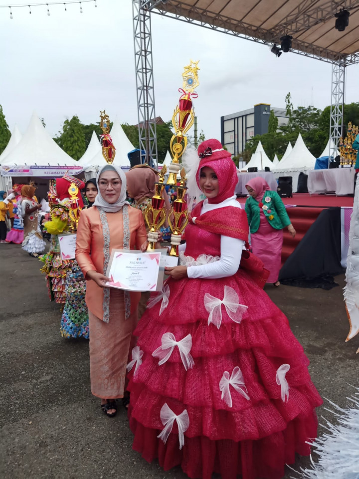Pameran Gaun Daur Ulang oleh TP PKK Kota Samarinda