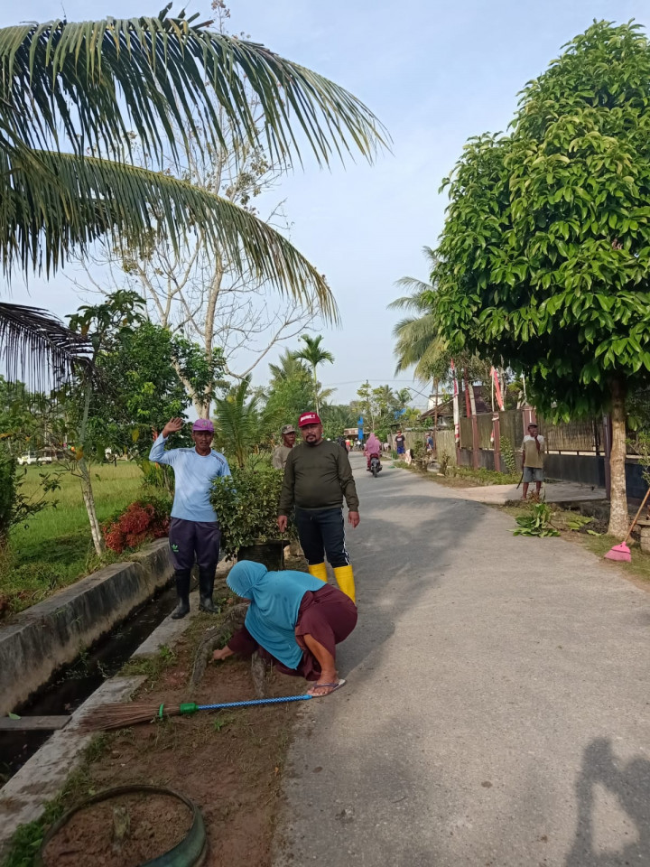 Gotong Royong Massal