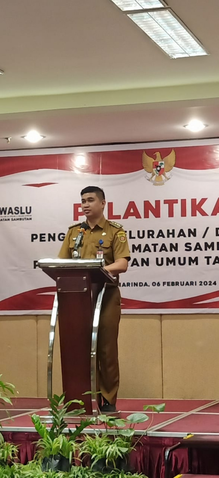 Pelantikan dan Pembekalan Panitia Pengawas Pemilu Kelurahan/Desa Se-kecamatan Sambutan.