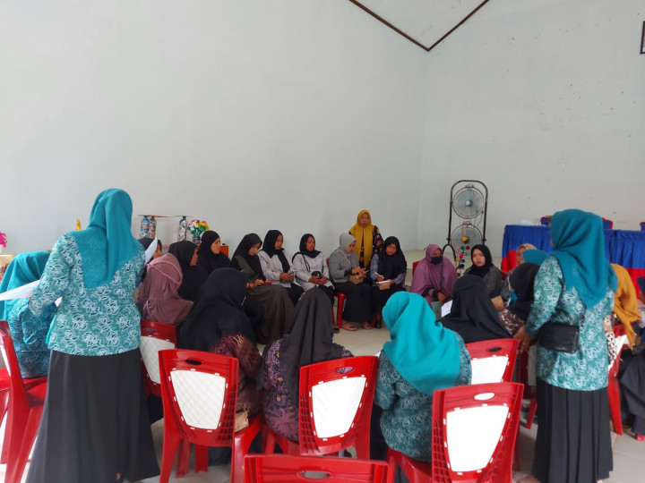 Pelantikan Pengurus PKK RT Se-Kelurahan Sindang Sari Periode 2023-2026 .
