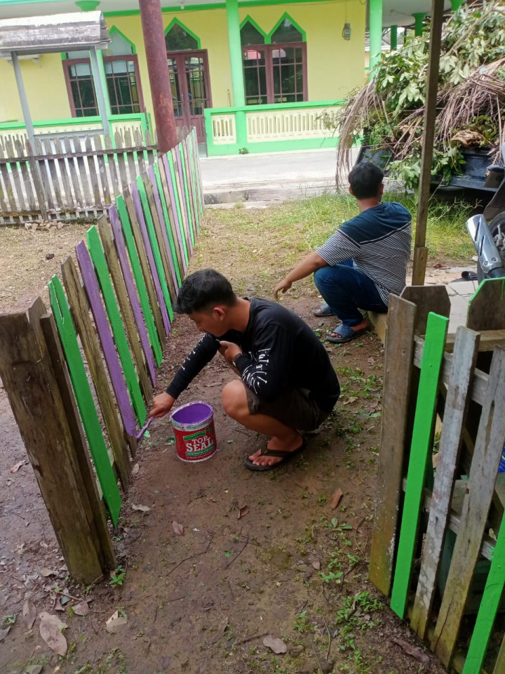 Gotong Royong Massal