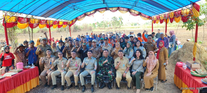 Penanaman Jagung Pipil Perdana bersama Walikota dan Temu Wicara di Kelompok Tani Sumber Sari Kelurahan Sindang Sari