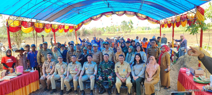 Penanaman Jagung Pipil Perdana bersama Walikota dan Temu Wicara di Kelompok Tani Sumber Sari Kelurahan Sindang Sari