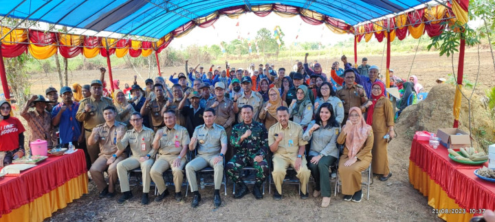 Penanaman Jagung Pipil Perdana bersama Walikota dan Temu Wicara di Kelompok Tani Sumber Sari Kelurahan Sindang Sari