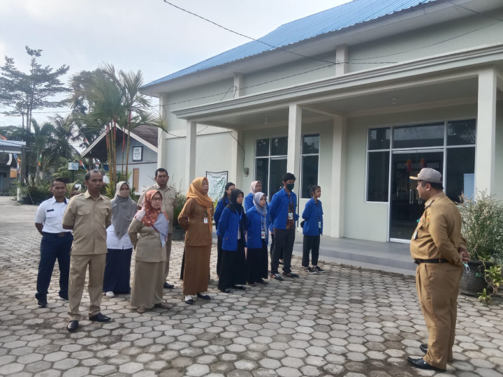 Rutinitas Apel Pegawai Kelurahan Sindang Sari