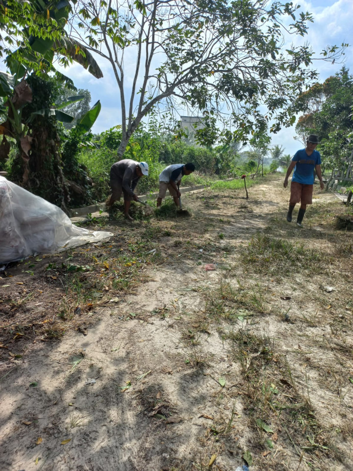 Gotong Royong di Lingkungan RT.02,03,06 dan RT.09 Kelurahan Sindang Sari