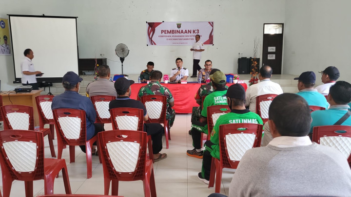 PEMBINAAN K3 (Kebersihan,Keamanan,dan Keteriban Di Kecamatan Sambutan)