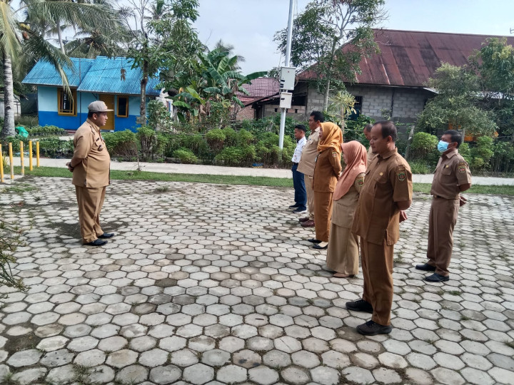 Rutinitas Apel Pagi di Lingkungan Pemerintahan Kantor Kelurahan Sindang Sari