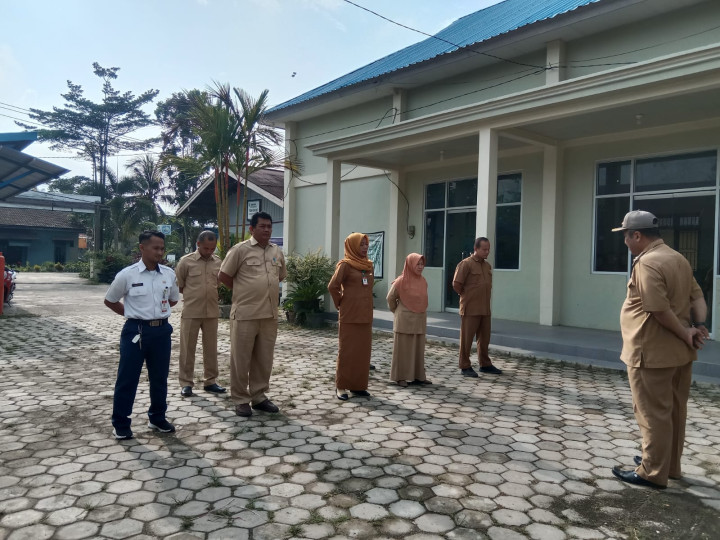 Rutinitas Apel Pagi di Lingkungan Pemerintahan Kantor Kelurahan Sindang Sari