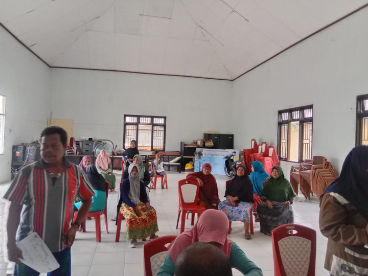 Penyaluran Beras Bantuan Pangan oleh Buloq