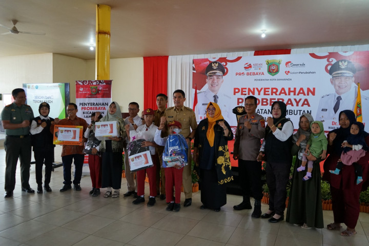 Penyerahan PROBEBAYA Kecamatan Sambutan Oleh Bapak Walikota Samarinda Dr.Andi Harun