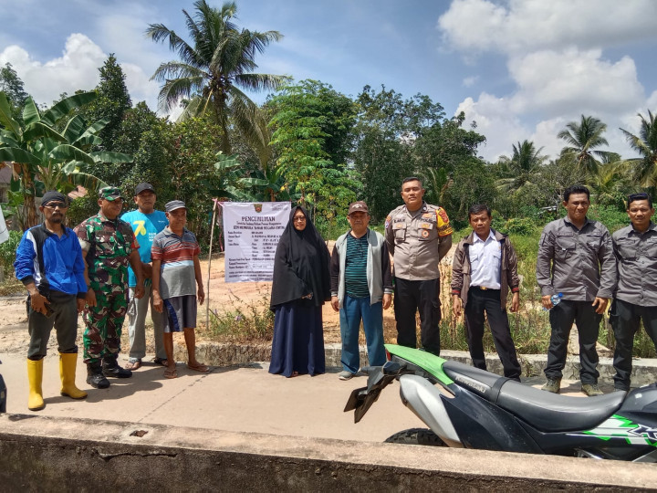 Pengukuran IMTN dari BPN samarinda dan Pihak Kecamatan Sambutan di jl.Sungai Manggis