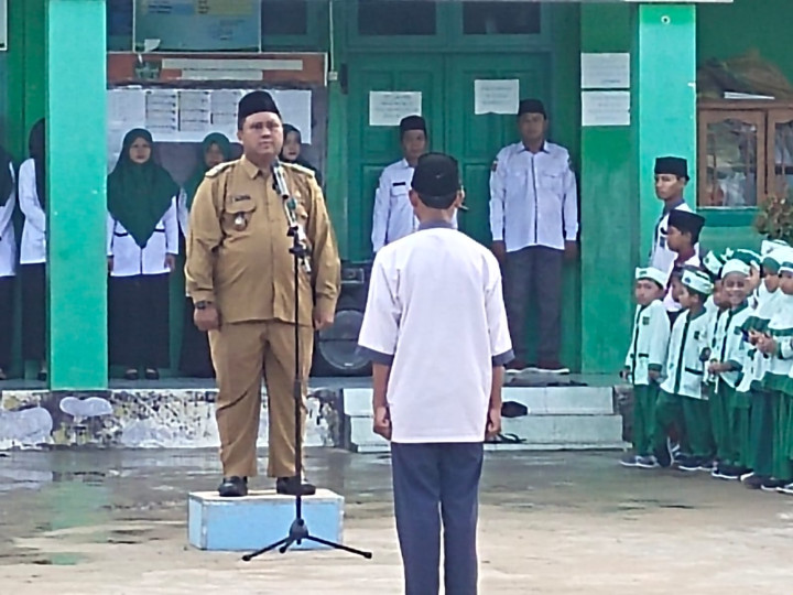 Upacara Hari Jadi Kota Samarinda ke 356 Tahun dan Hari Jadi Pemerintah Kota Samarinda ke 64 Pada Tahun 2024 dengan TEMA " BERGERAK BERSAMA SAMARINDA MAKIN MAJU"