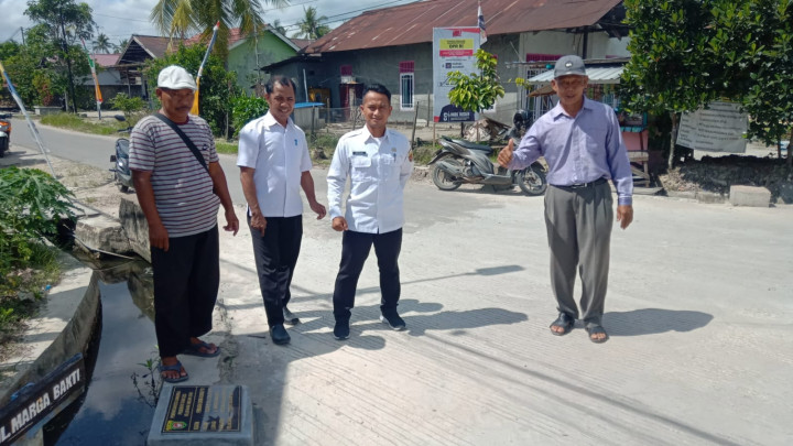 Peninjauan Lokasi Prasasti PROBEBAYA dari Pihak Kecamatan Sambutan.