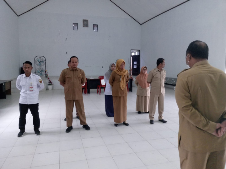 Rutinitas Apel pagi di Lingkungan Pemerintahan Kelurahan Sindang Sari