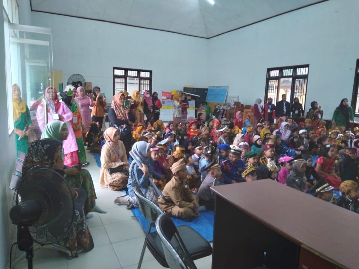 "PUSAT KEGIATAN GUGUS PAUD III KECAMATAN SAMBUTAN" Peringatan Hari Kartini & Hari Pendidikan Nasional Tahun 2024.