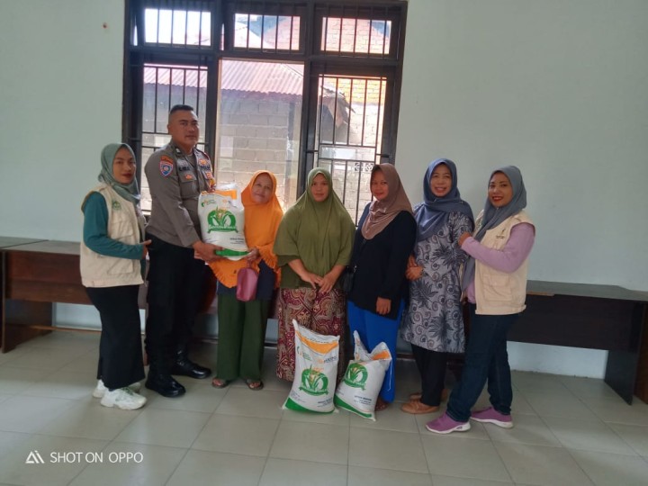 H-2 Pendistribusian Beras Buloq dari Pemerintah.masih berlangsung berjalan lancar oleh kalangan penerima manfaat (KPM).