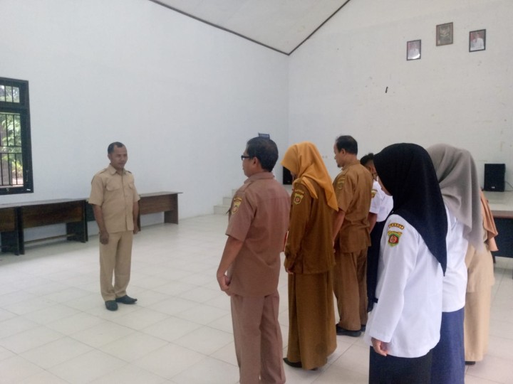Rutinitas Apel Pagi di lingkungan Pemerintahan Kelurahan Sindang Sari