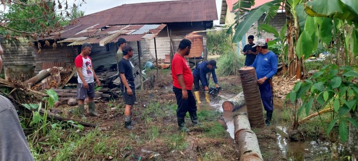 Kegiatan Gotong Royong di Wilayah Lingkungan RT.1-10 se kelurahan sindang sari