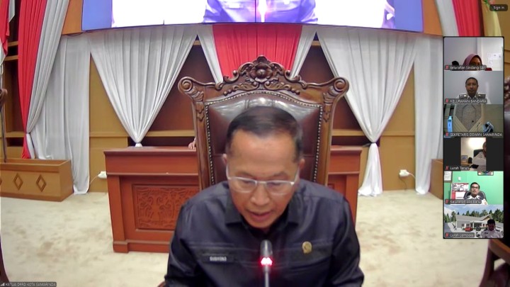 Rapat Paripurna DPRD Kota Samarinda Masa Persidangan II Tahun 2024 dengan  Persetujuan Bersama antara Wali Kota Samarinda dengan DPRD Kota Samarinda terhadap Raperda tentang Rencana Pembangunan Jangka Panjang Daerah (RPJPD) Tahun 2025-2045.