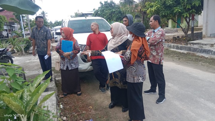 Kegiatan verifikasi dan kunjungan lapangan probebaya Award tahun 2024 oleh tim penilai kecamatan sambutan.