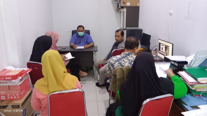 Rapat Koordinasi Internal Pegawai Kelurahan Sindang Sari.