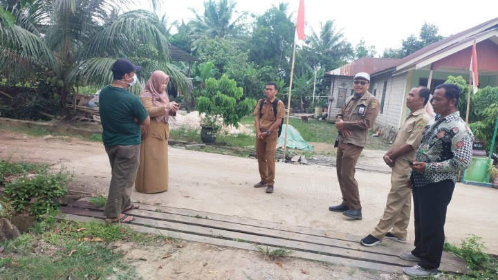 Menerima Kunjungan Tim dari Dinas Lingkungan Hidup (DLH) Samarinda.