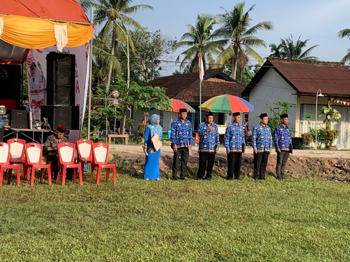 Upacara Memperingati HUT RI ke 79 di Kelurahan Sindang Sari