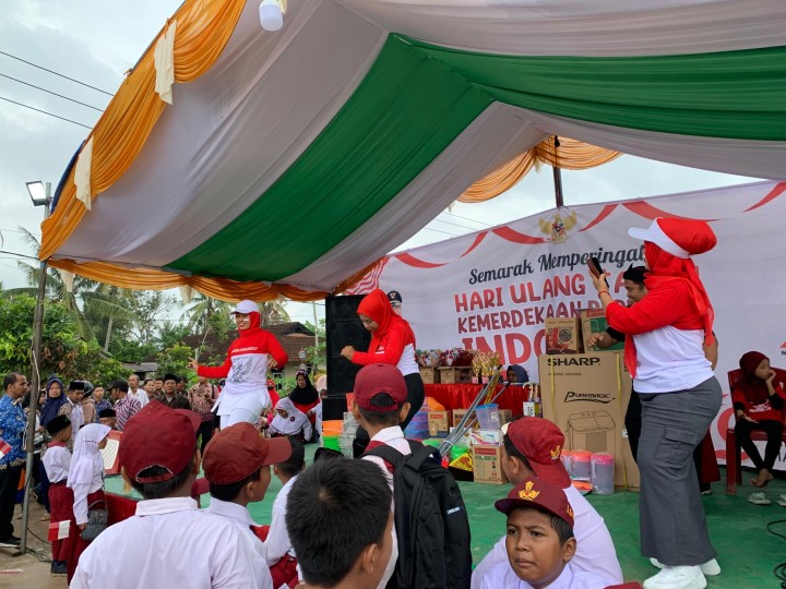 Jalan Sehat masyarakat kelurahan sindang sari