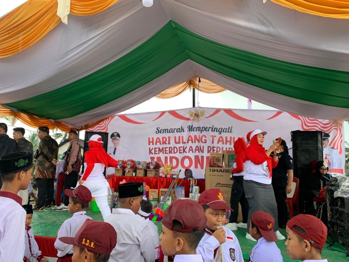 Jalan Sehat masyarakat kelurahan sindang sari