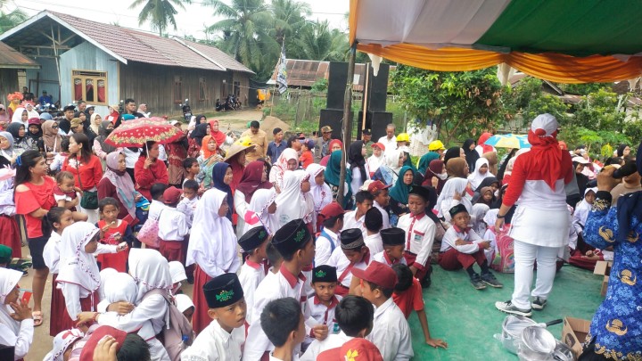 Jalan Sehat masyarakat kelurahan sindang sari